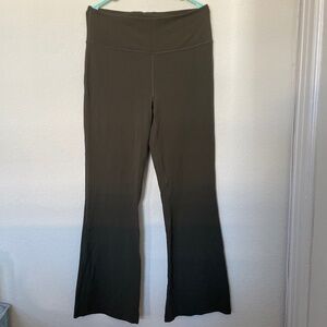 Lululemon dark forest green flare yoga pants 14